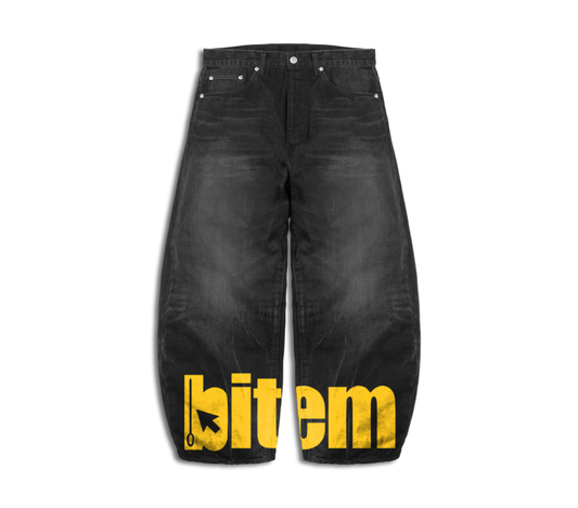 Baggy jeans with screen printed bitem logo - front